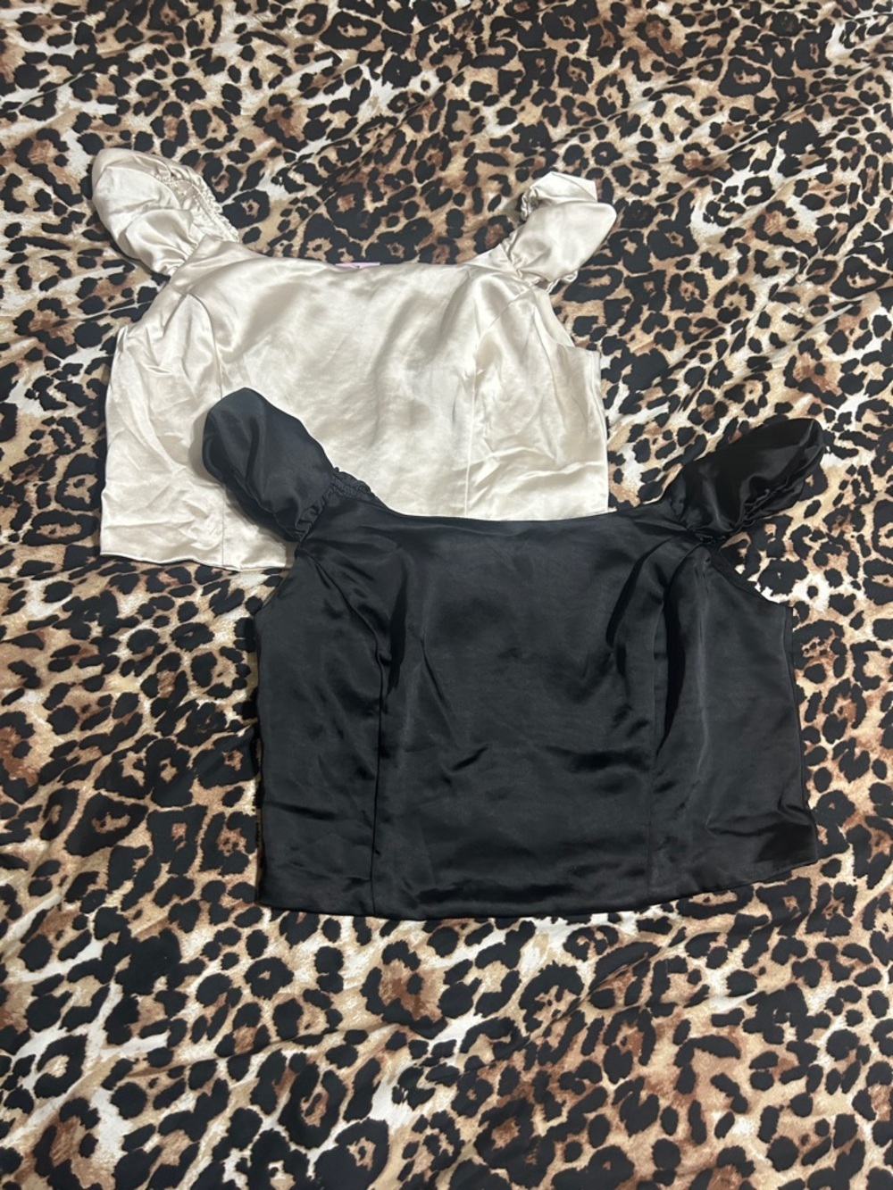 wild fable Satin Puff Strap Crop Tops - Black & Cream